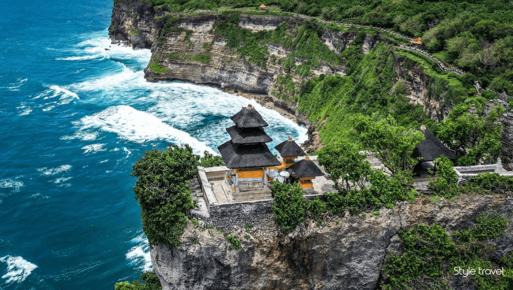 Uluwatu Temple
