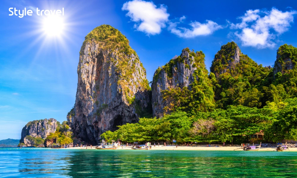 Ao Phra Nang Beach, Ao Nang, Krabi, Thailand