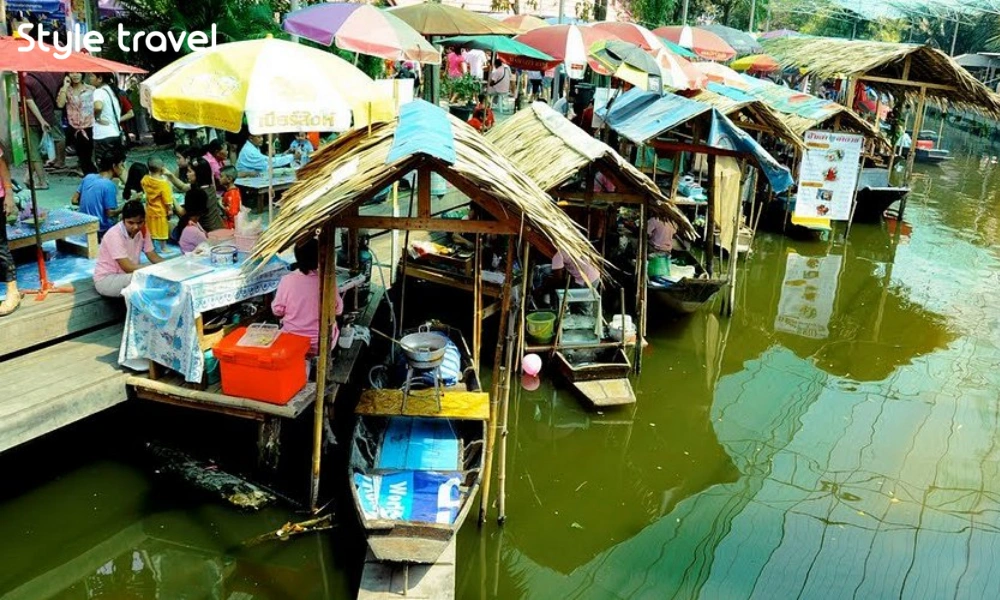 Bang Nam Phueng Floating Market
