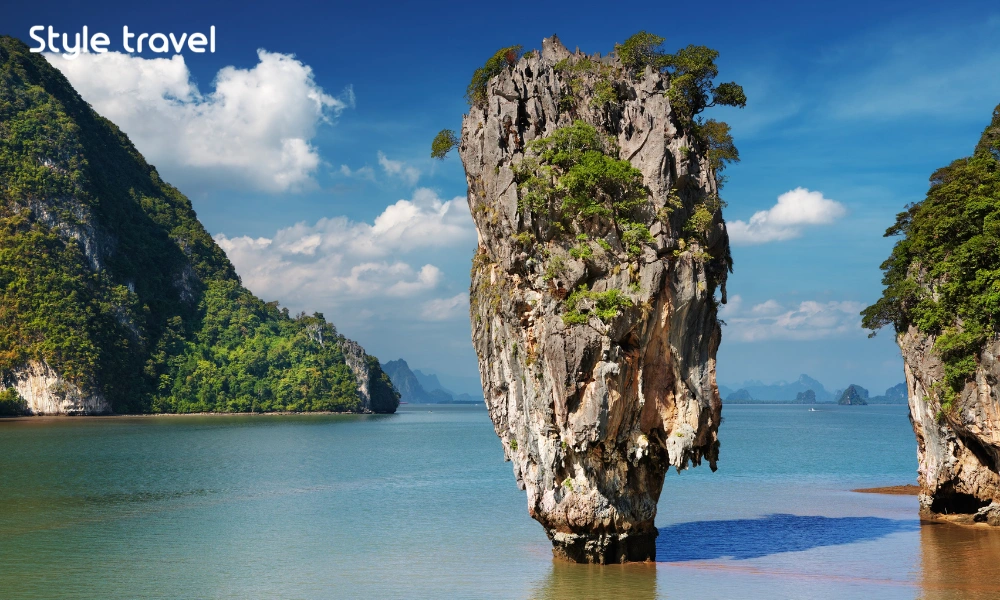Limestone scenerys in Phang Nga Bay