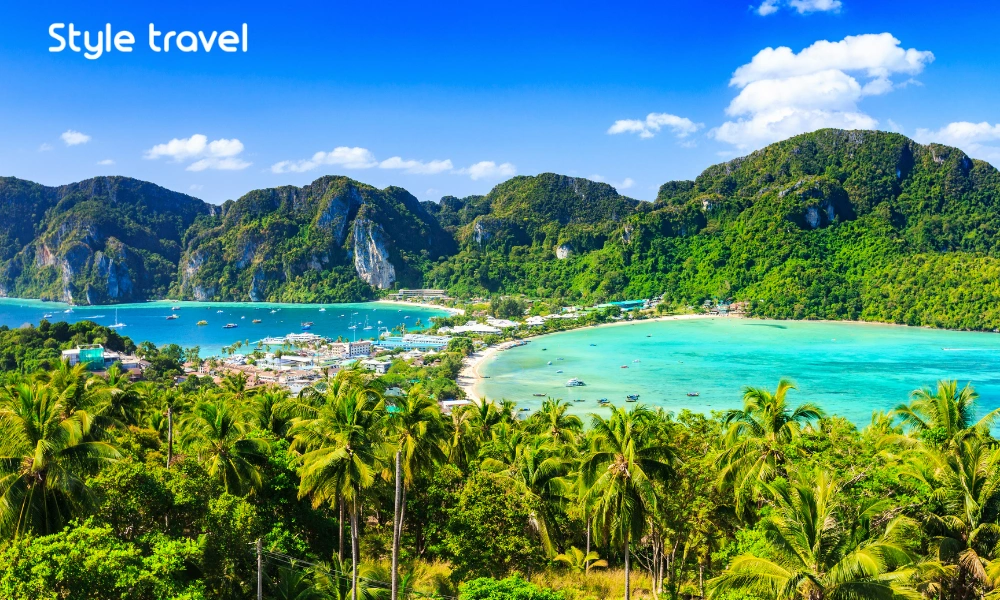 Long Beach on Phi Phi Don with beachfront accommodation