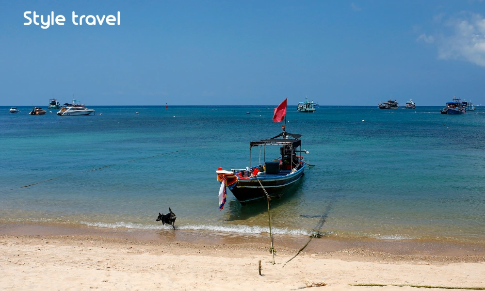 Mae Haad pier on Koh Tao Island, Thailand
