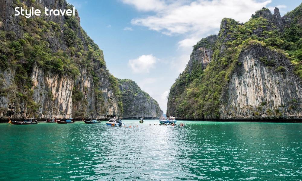 Pileh Lagoon, surrounded by limestone mountains and turquoise waters.