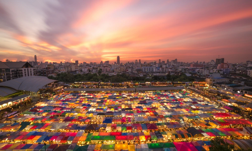 Train Night Market Ratchada