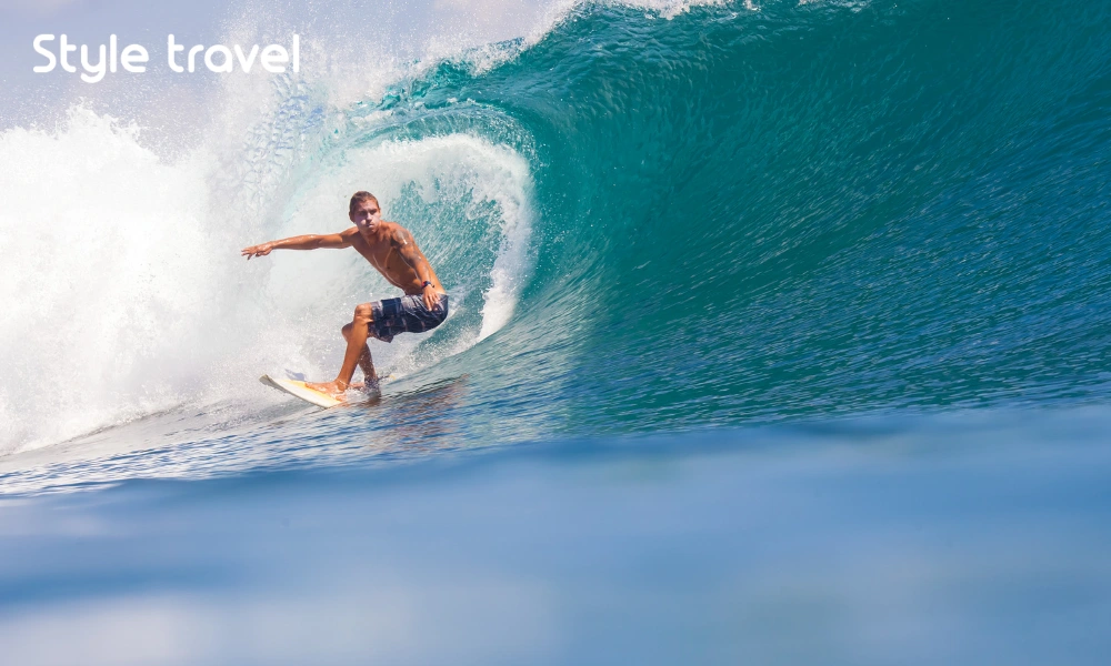 Surfing in Uluwatu Bali