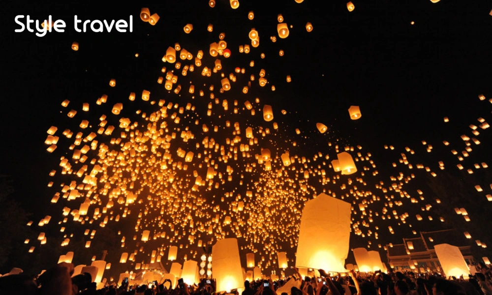 Yi Peng sky lantern release during the Thailand lantern festival